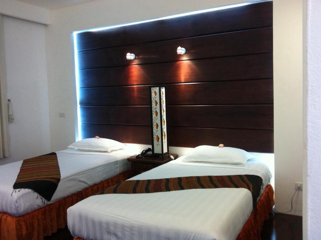 לואנג פרבאנג Capital Hotel חדר תמונה