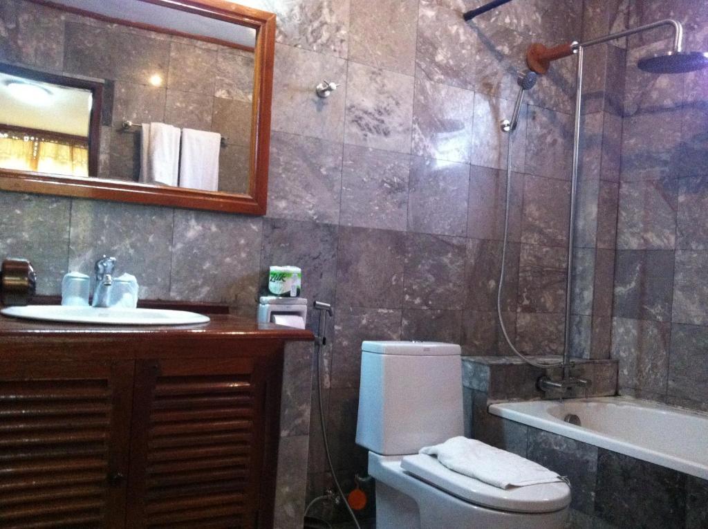 לואנג פרבאנג Capital Hotel חדר תמונה