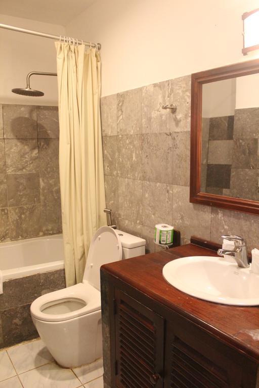 לואנג פרבאנג Capital Hotel מראה חיצוני תמונה
