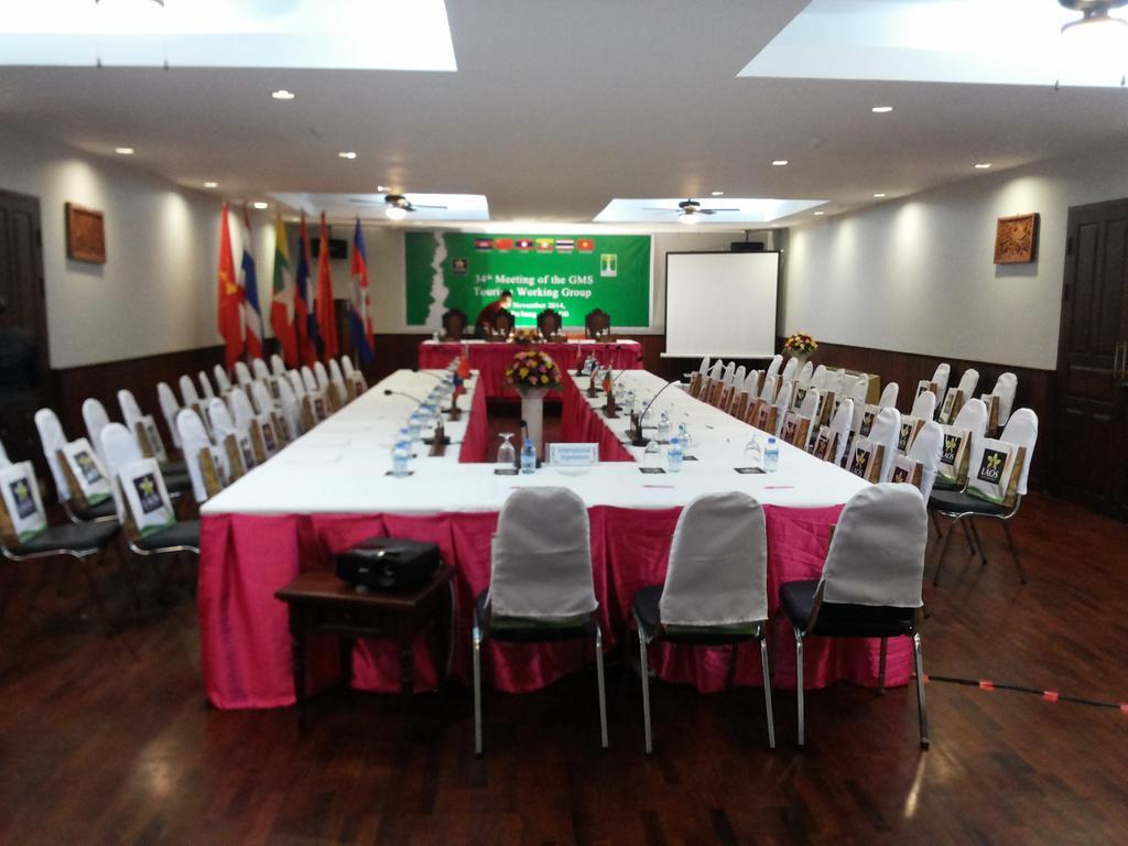 לואנג פרבאנג Capital Hotel מראה חיצוני תמונה