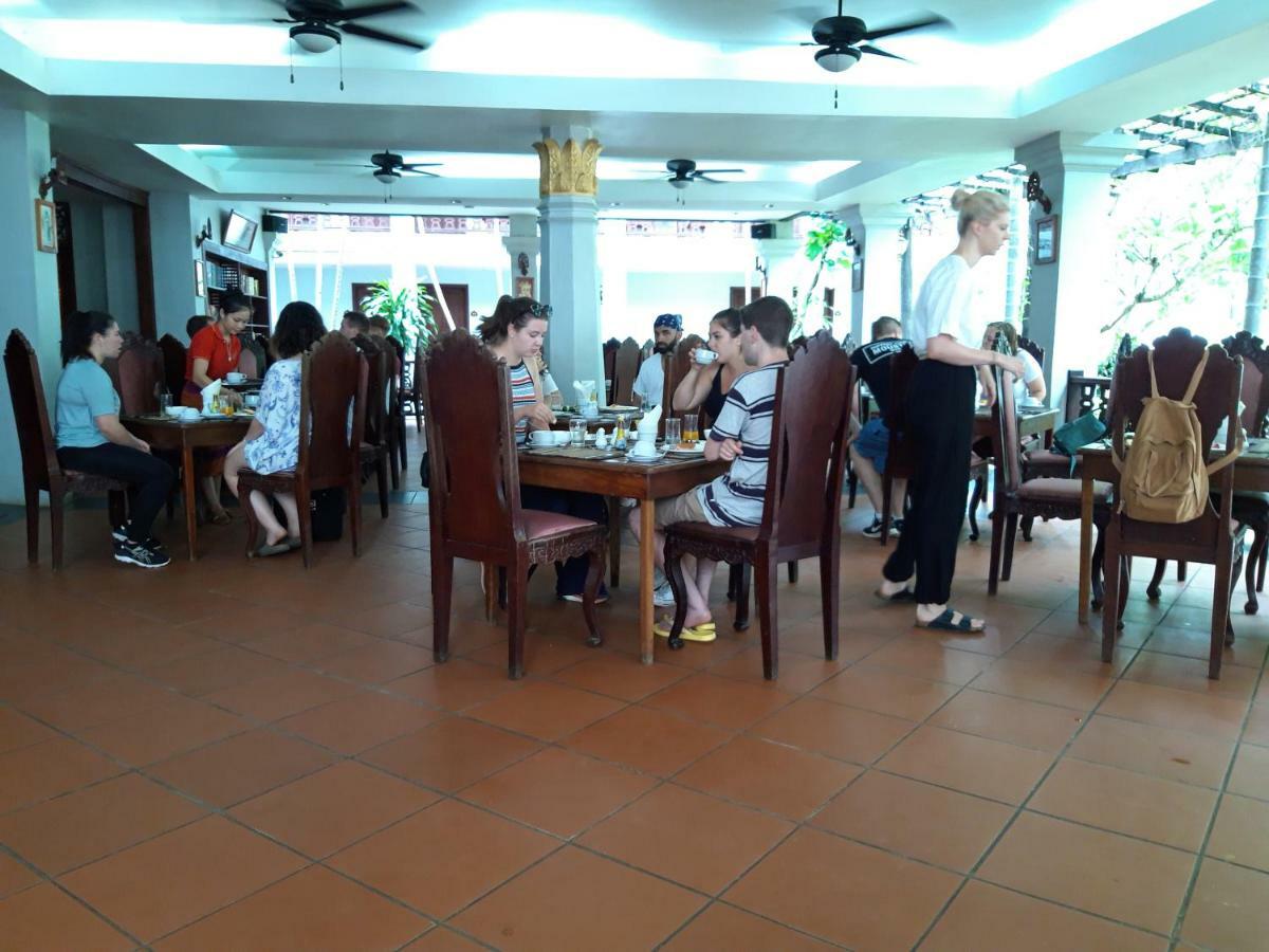לואנג פרבאנג Capital Hotel מראה חיצוני תמונה